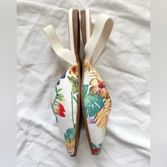 Lulus Mae White Floral Print Pointed-Toe Slingback Flats | Size 6 | Like New - Picture 8 of 13